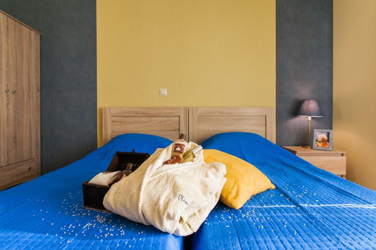 Private Central View Rooms In Apartment Near To Acropolis Metro Station Athens Exterior photo